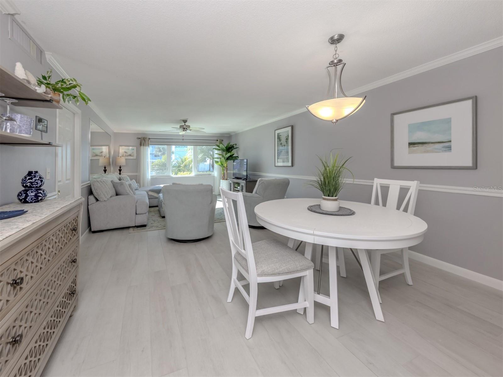 GULF TWIN TOWERS - Residential