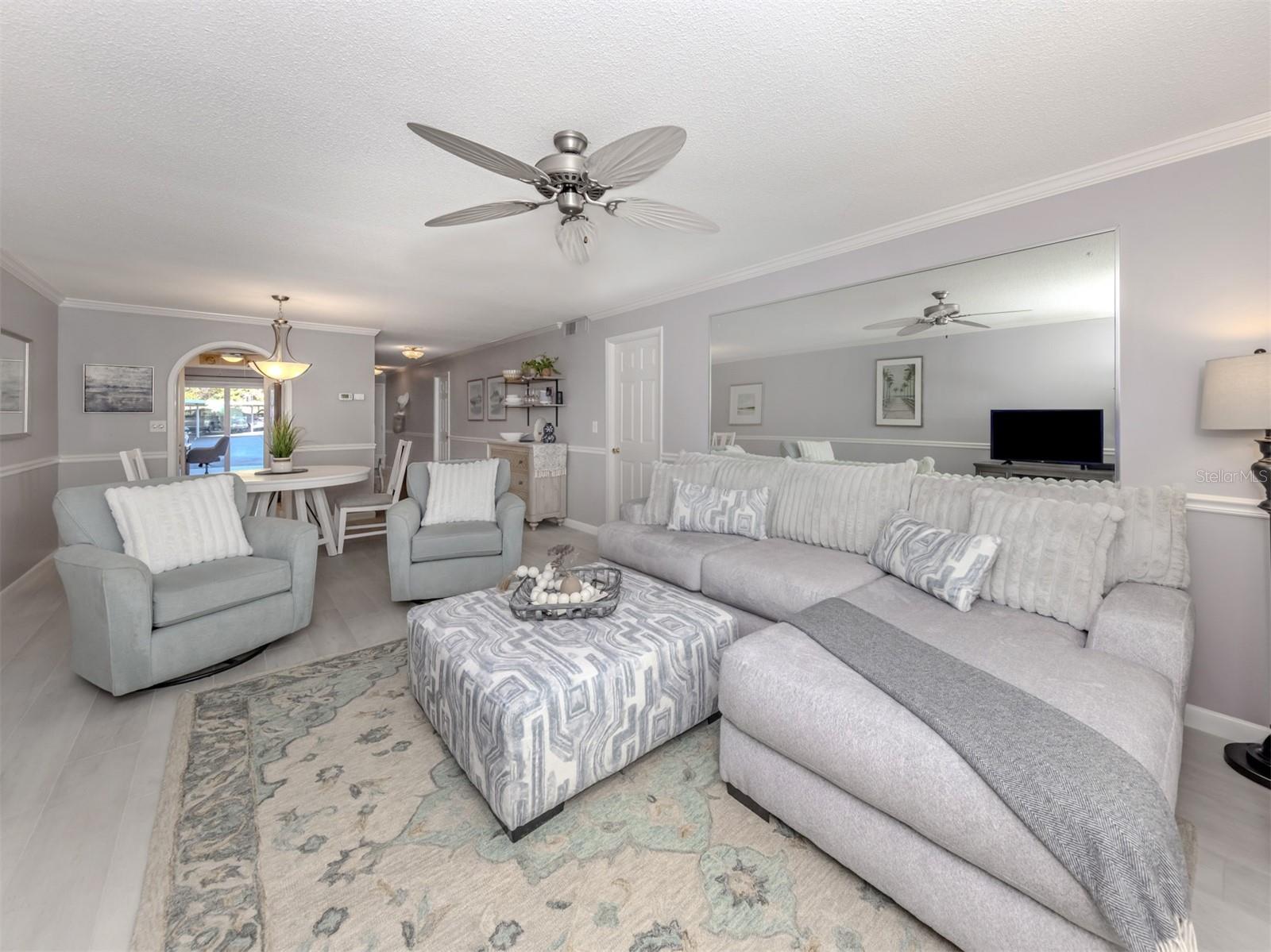 GULF TWIN TOWERS - Residential