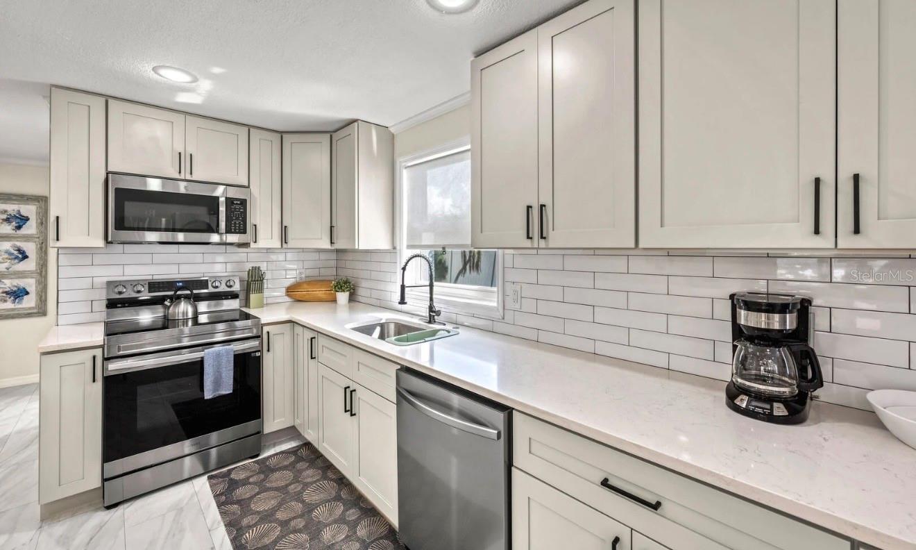 LONGBOAT KEY - Residential Income