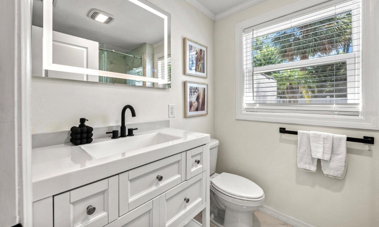 LONGBOAT KEY - Residential Income