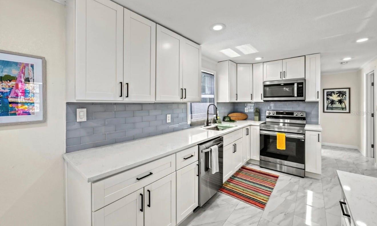 LONGBOAT KEY - Residential Income