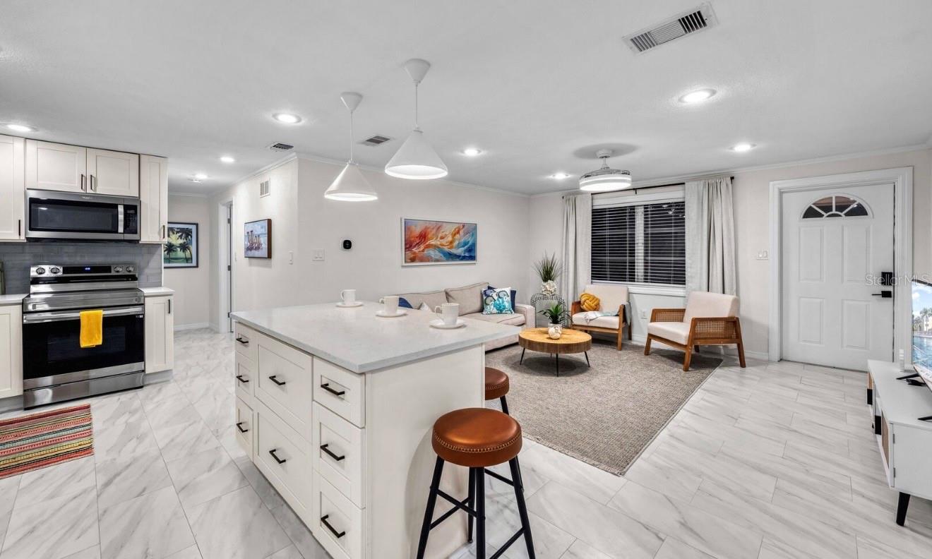 LONGBOAT KEY - Residential Income