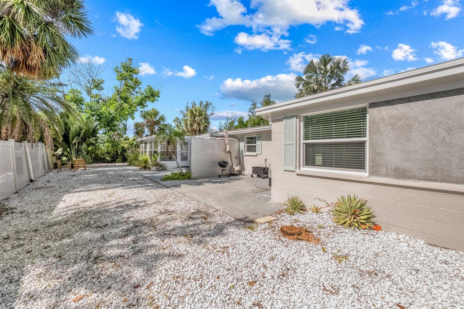 LONGBOAT KEY - Residential Income