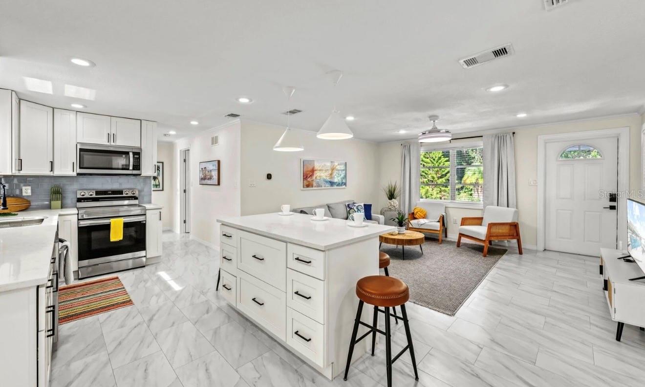 LONGBOAT KEY - Residential Income