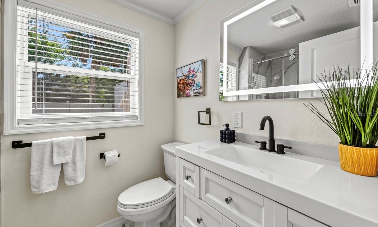 LONGBOAT KEY - Residential Income