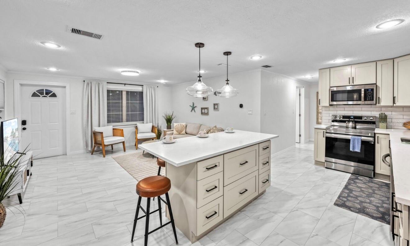 LONGBOAT KEY - Residential Income