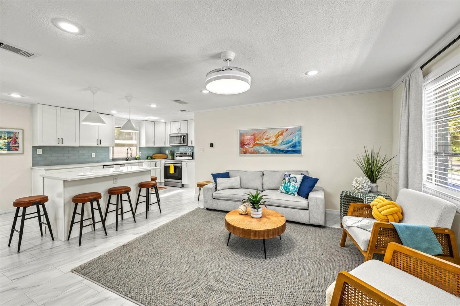 LONGBOAT KEY - Residential Income