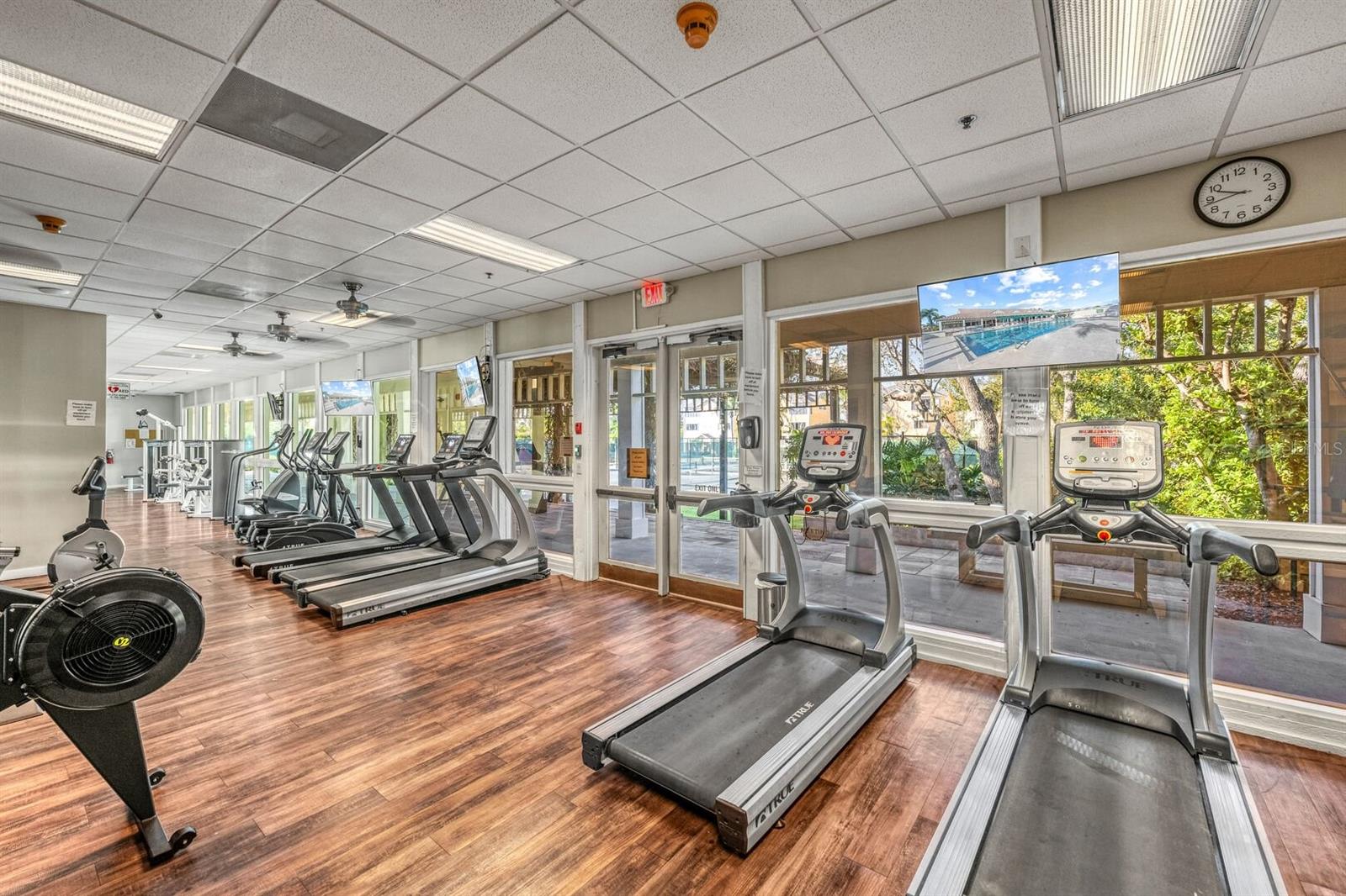 LONGBOAT KEY - Residential Income