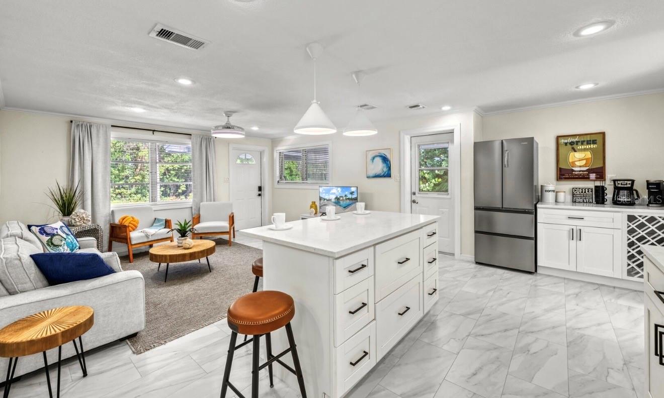 LONGBOAT KEY - Residential Income