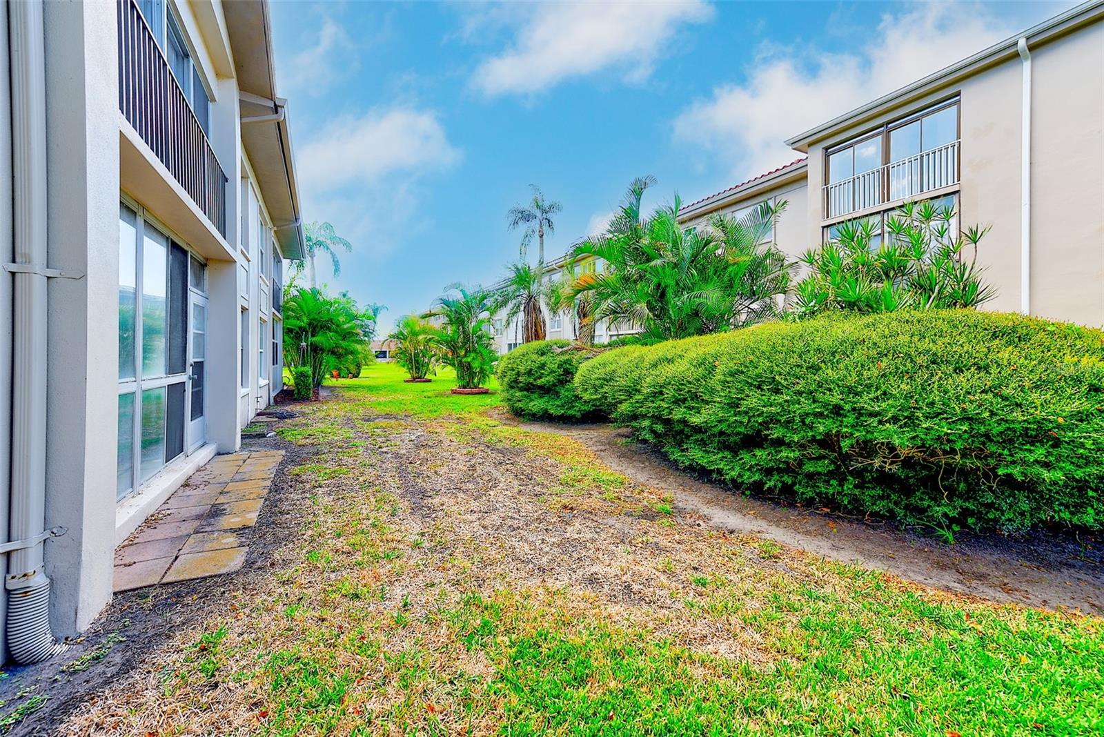 IMPERIAL POINT CONDO - Residential