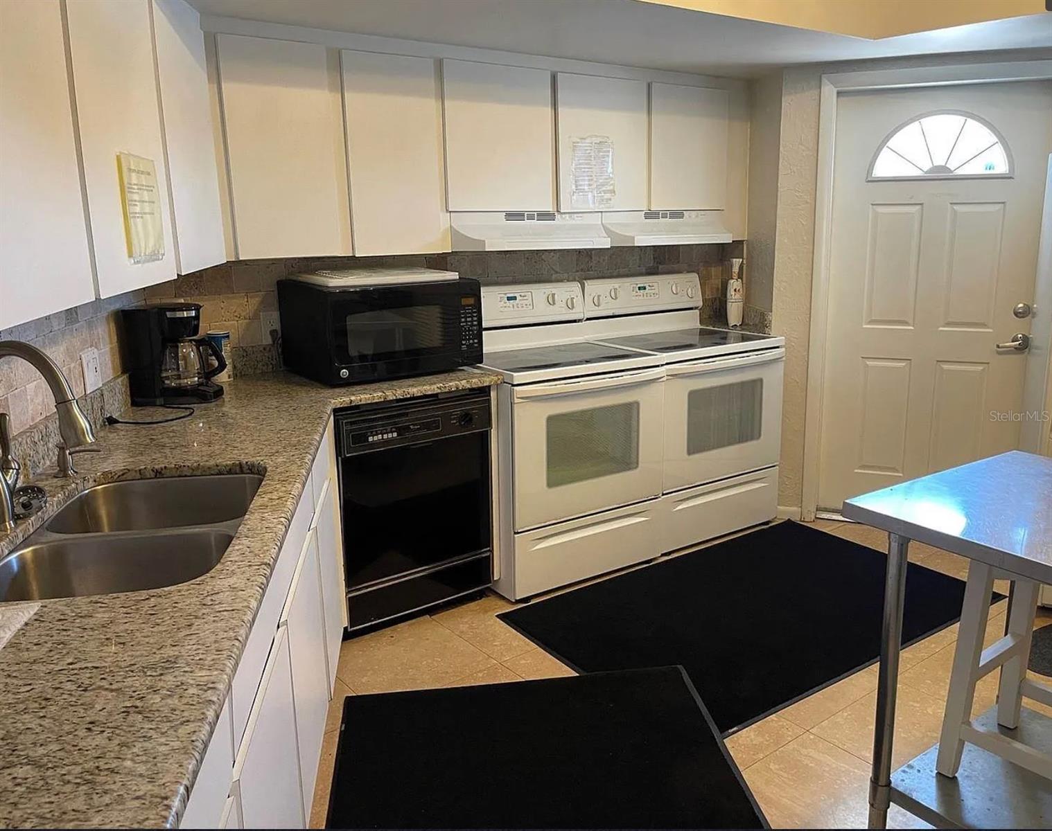 IMPERIAL POINT CONDO - Residential