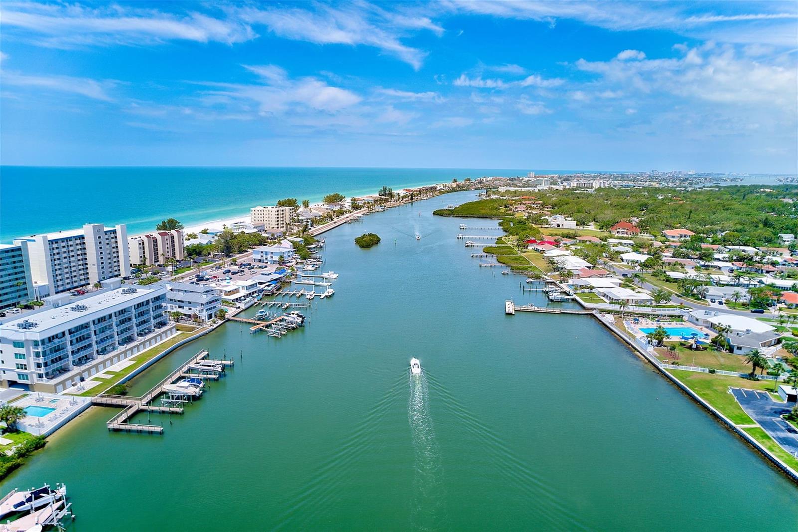 IMPERIAL POINT CONDO - Residential