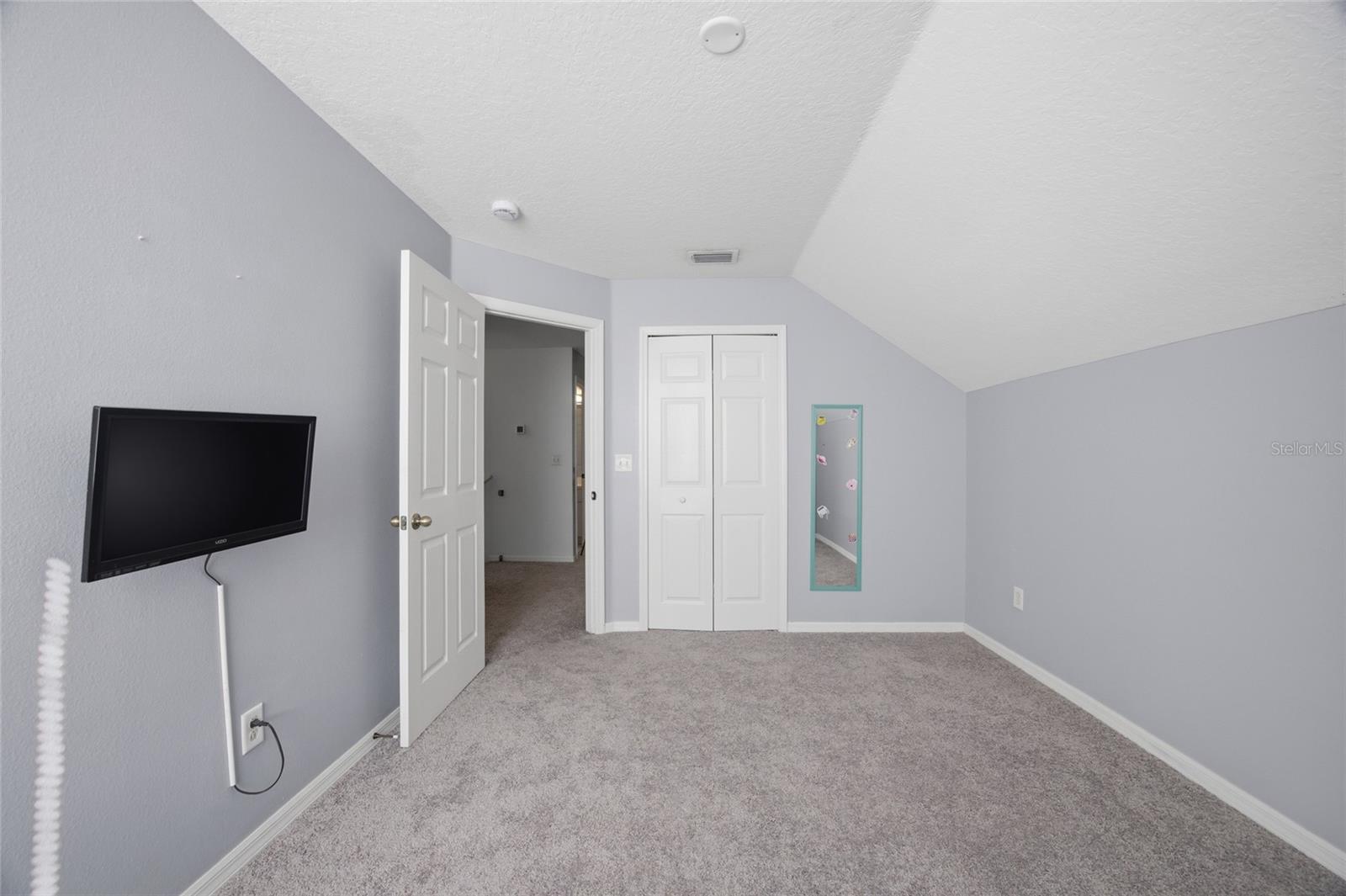 BLOOMINGDALE RIDGE - Residential