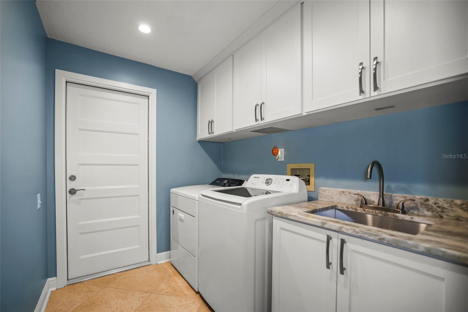 TRAILS OF COUNTRYSIDE - Residential