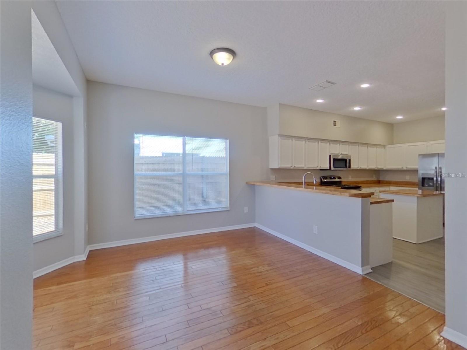 PINES WEKIVA SEC 02 PH 01 - Residential Lease