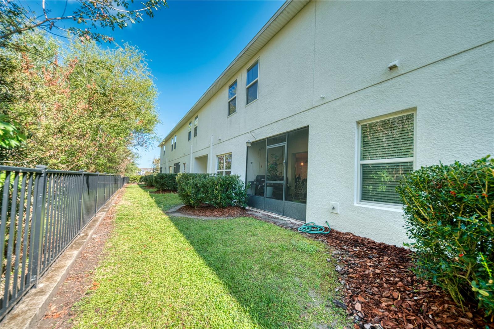 BELLA PARC TWNHMS - Residential