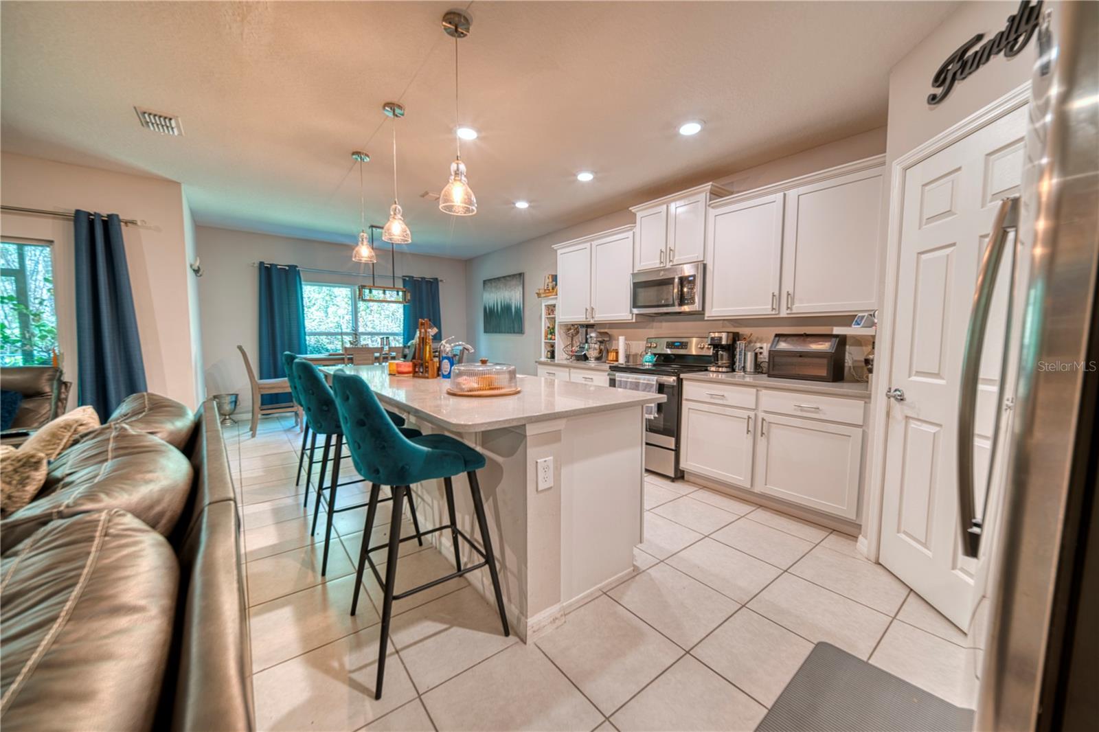 BELLA PARC TWNHMS - Residential