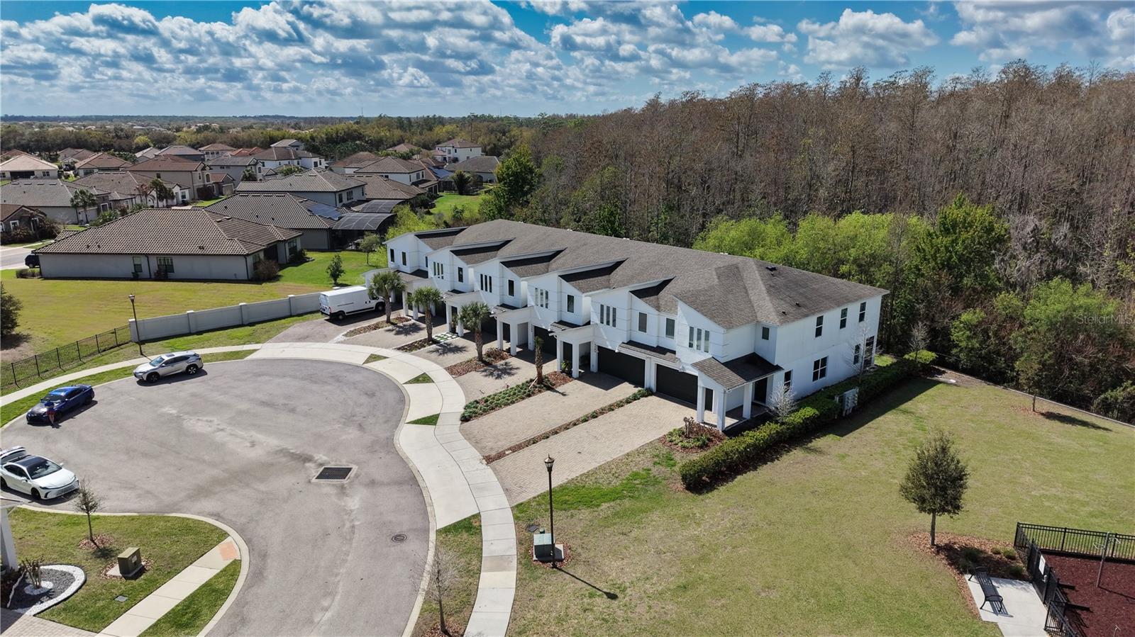 BELLA PARC TWNHMS - Residential