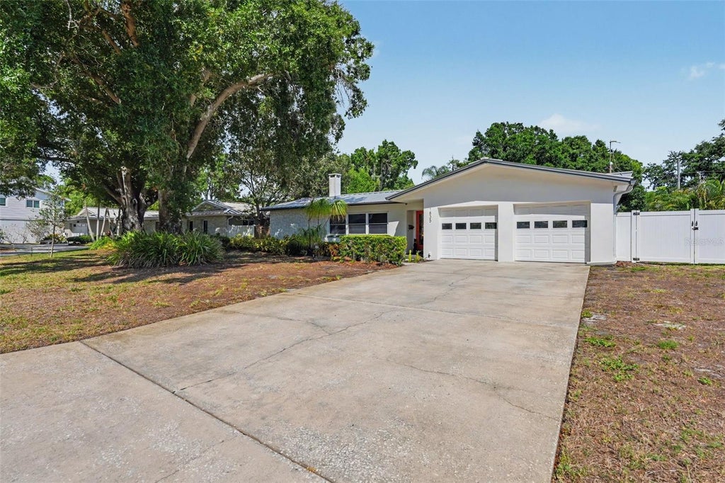 Photo of 1835 Dormieone Road N, St Petersburg, FL 33710 (MLS # TB8522432)