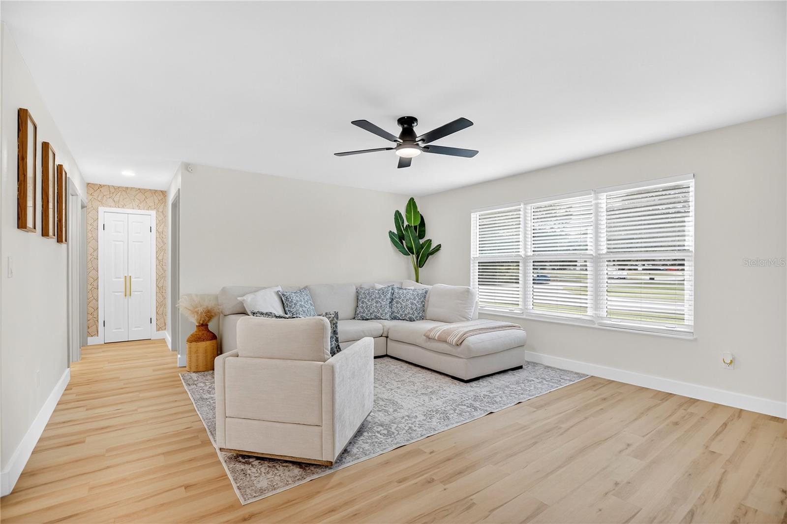 Casas a venda 4 - Jen Dantas 3199 URMEY AVENUE