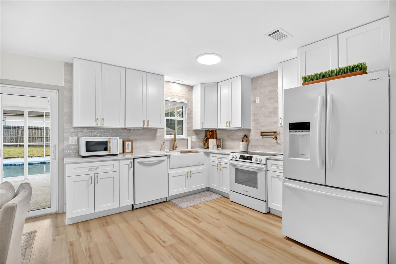 DELTONA LAKES UNIT 35 - Residential