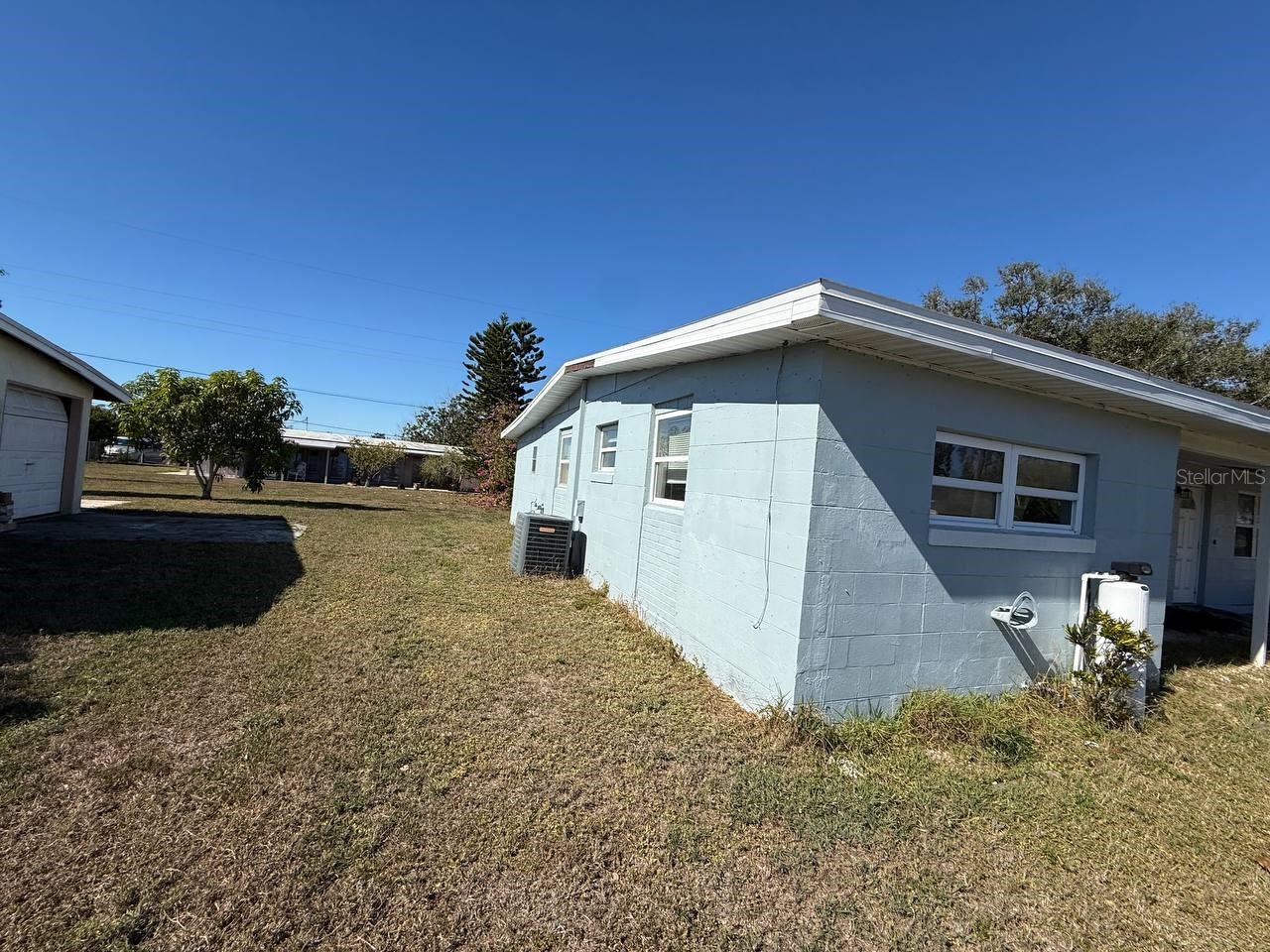 3257 CRESTWOOD DRIVE