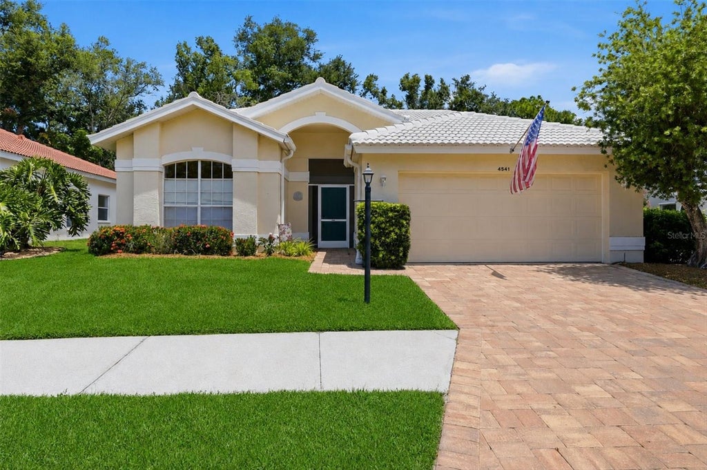 Photo of 4541 Del Sol Boulevard S, Sarasota, FL 34243 (MLS # A4698771)