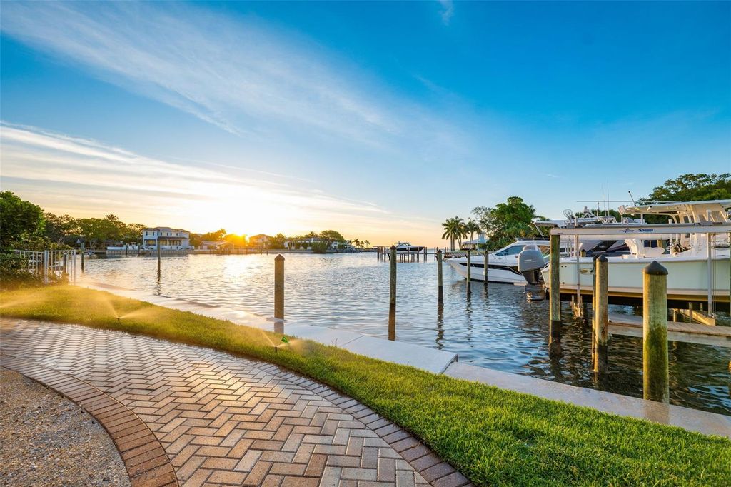 Photo of 1325 Snell Isle Boulevard NE #412, St Petersburg, FL 33704 (MLS # U8244394)