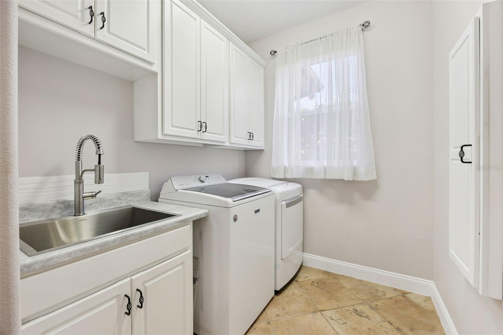 LAKEVIEW RESERVE 46/149 - Residential