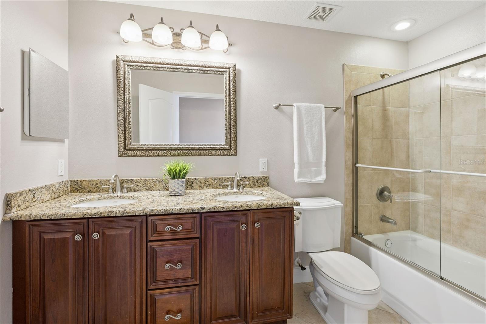 LAKEVIEW RESERVE 46/149 - Residential