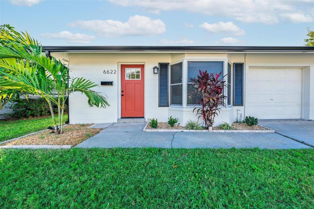 Photo of 6622 Pot O Gold Lane, Orlando, FL 32809 (MLS # O6353702)