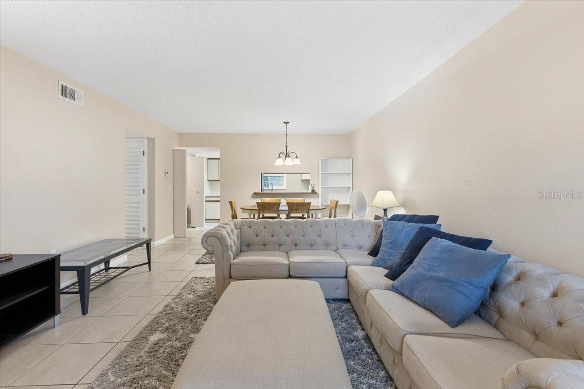 PALM MANOR PH 03 - Residential Lease