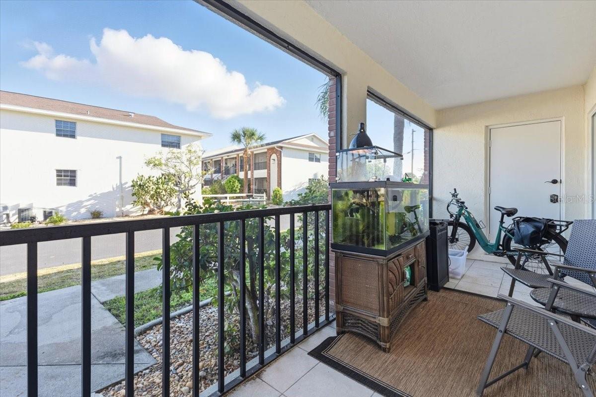 PALM MANOR PH 03 - Residential Lease