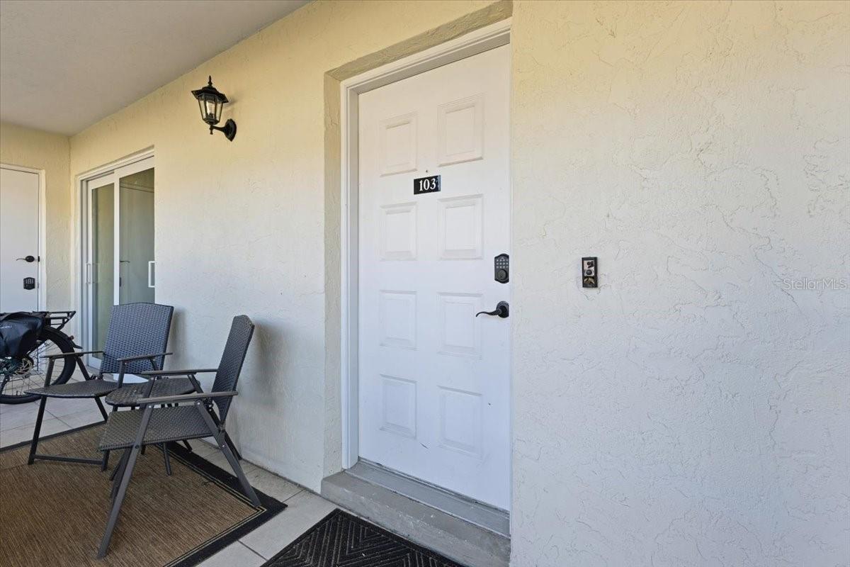 PALM MANOR PH 03 - Residential Lease