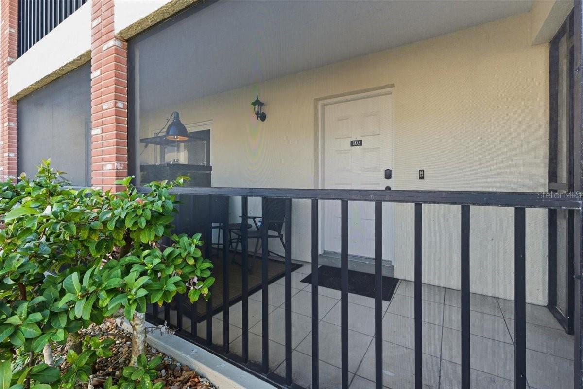 PALM MANOR PH 03 - Residential Lease