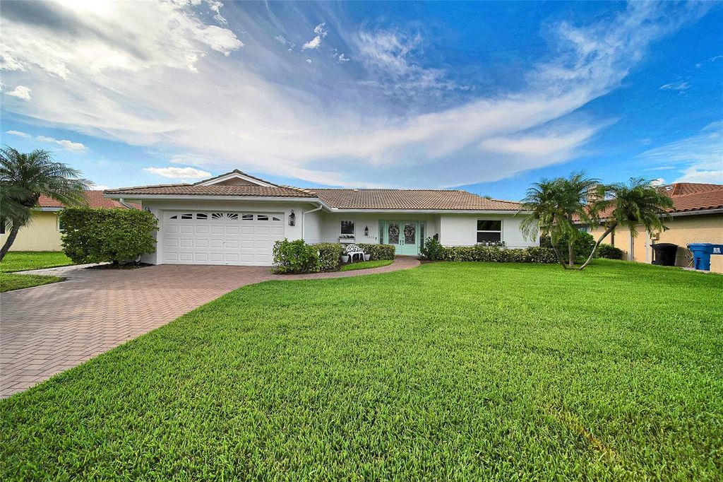 Photo of 2025 Michigan Avenue NE, St Petersburg, FL 33703 (MLS # TB8415563)