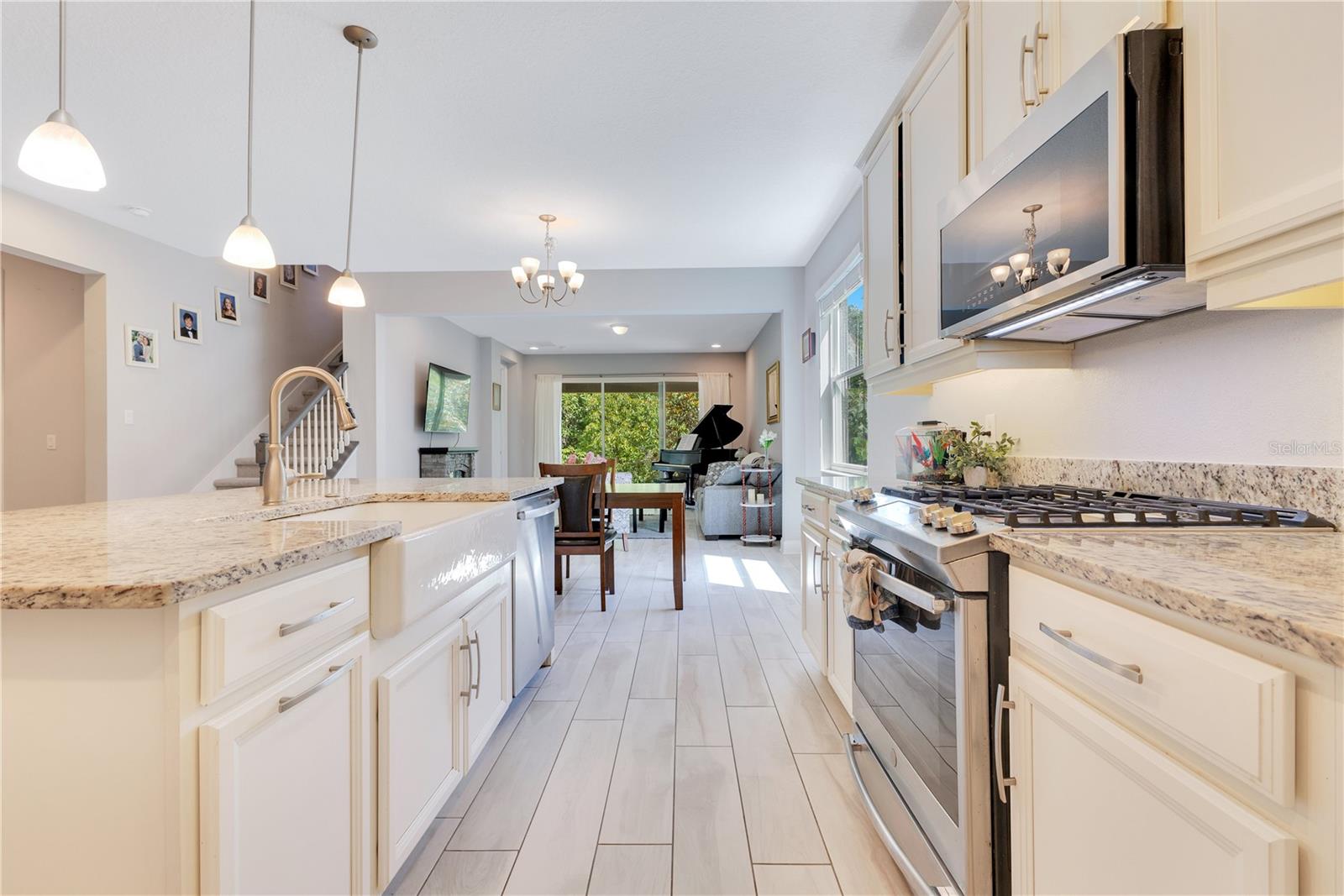 2127 BAY LINE ROAD