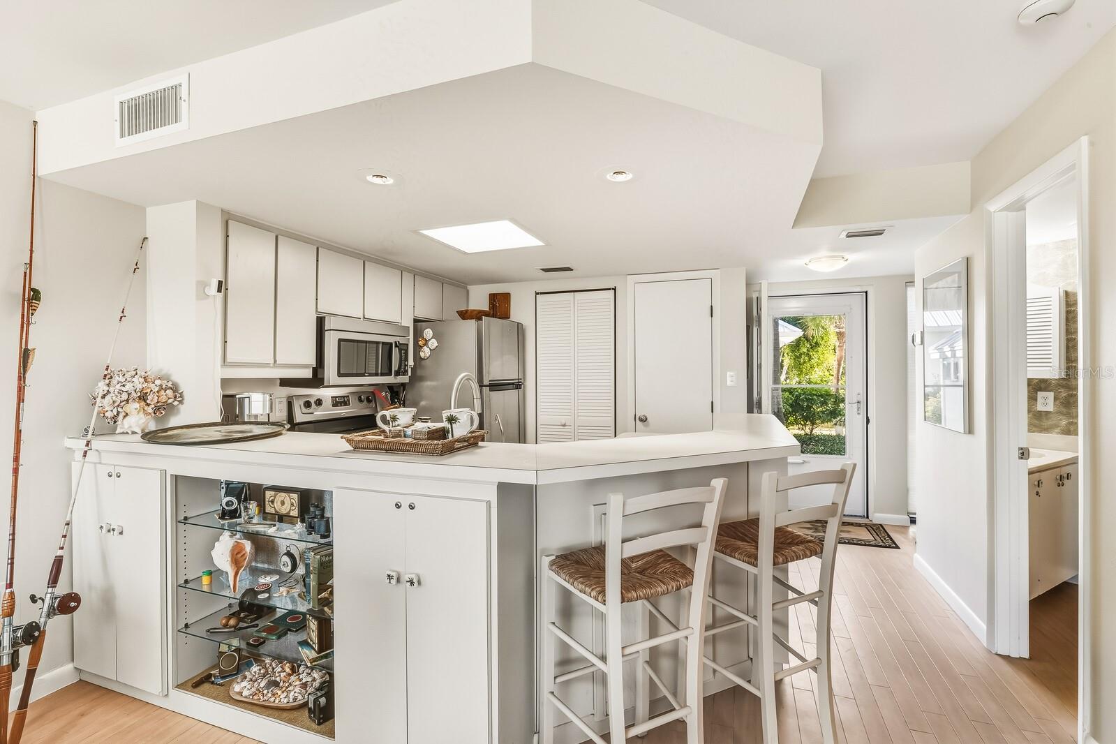 BEACH CHALET - Residential