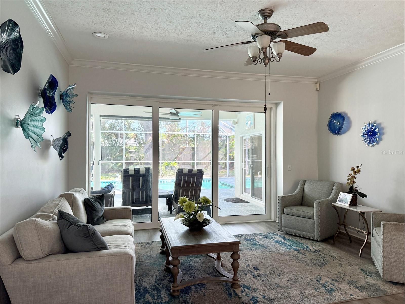 THERESA ARBOR - Residential