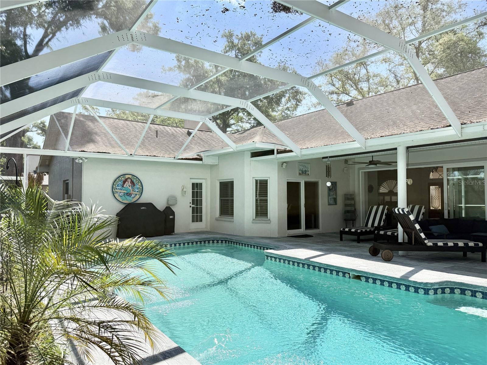 THERESA ARBOR - Residential