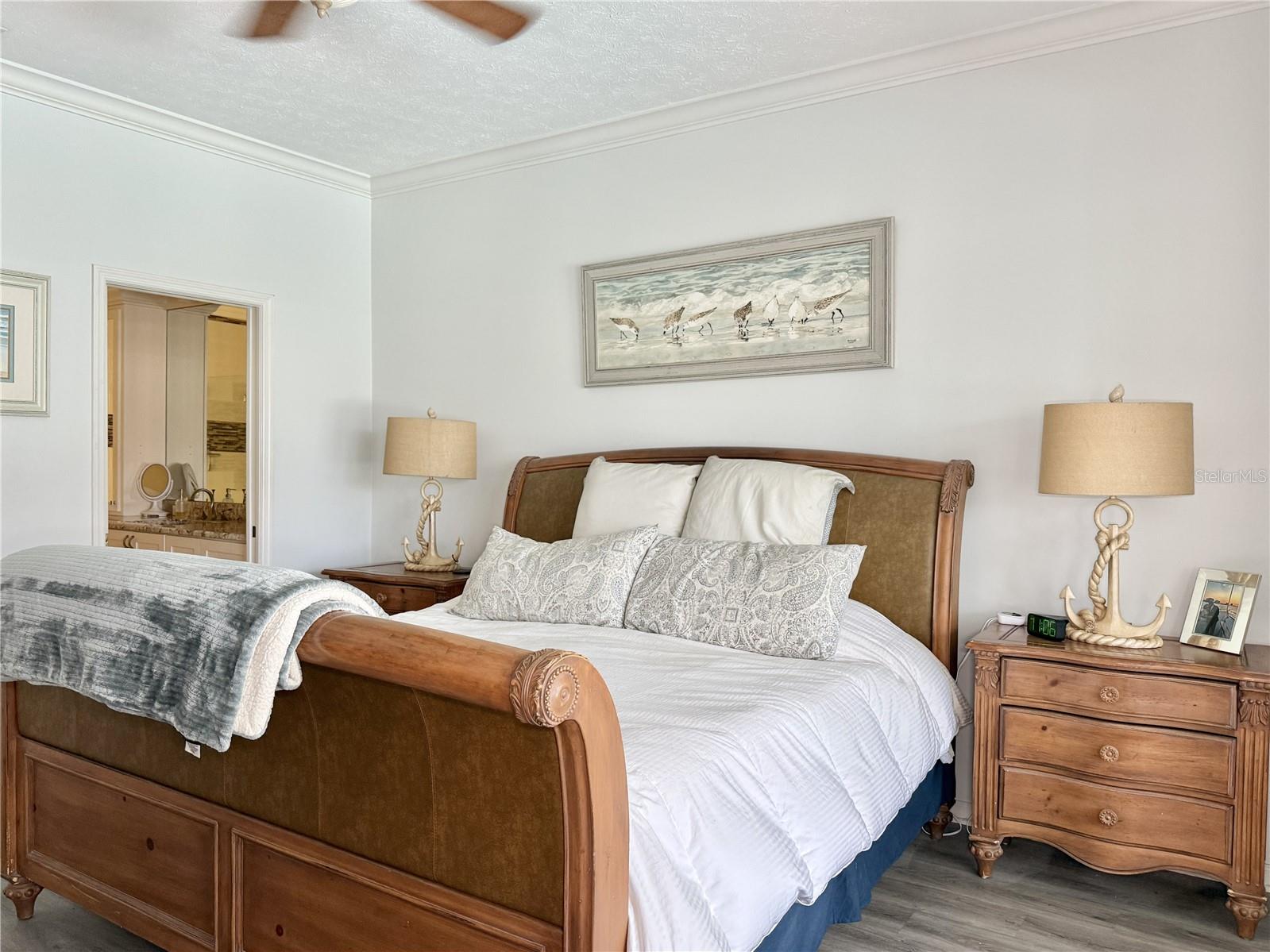 THERESA ARBOR - Residential