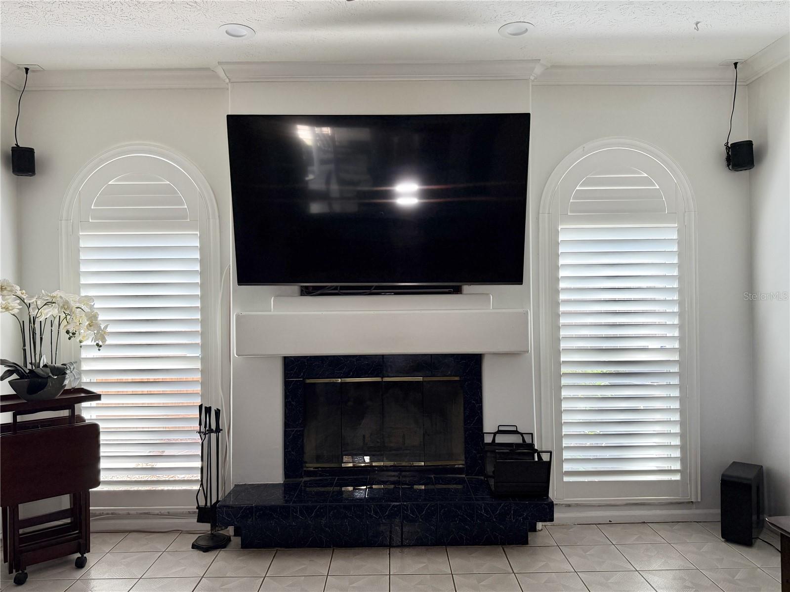 THERESA ARBOR - Residential