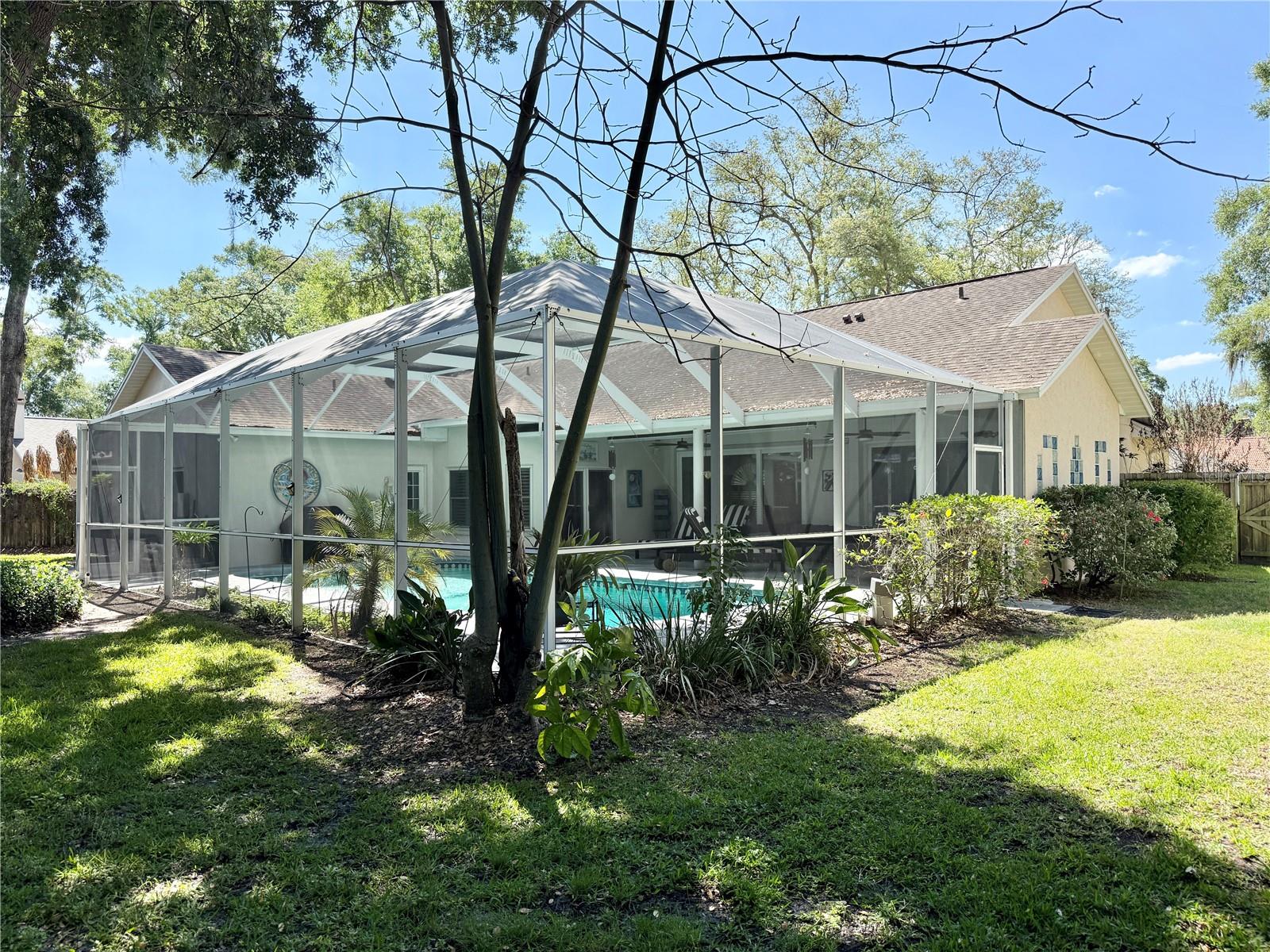 THERESA ARBOR - Residential