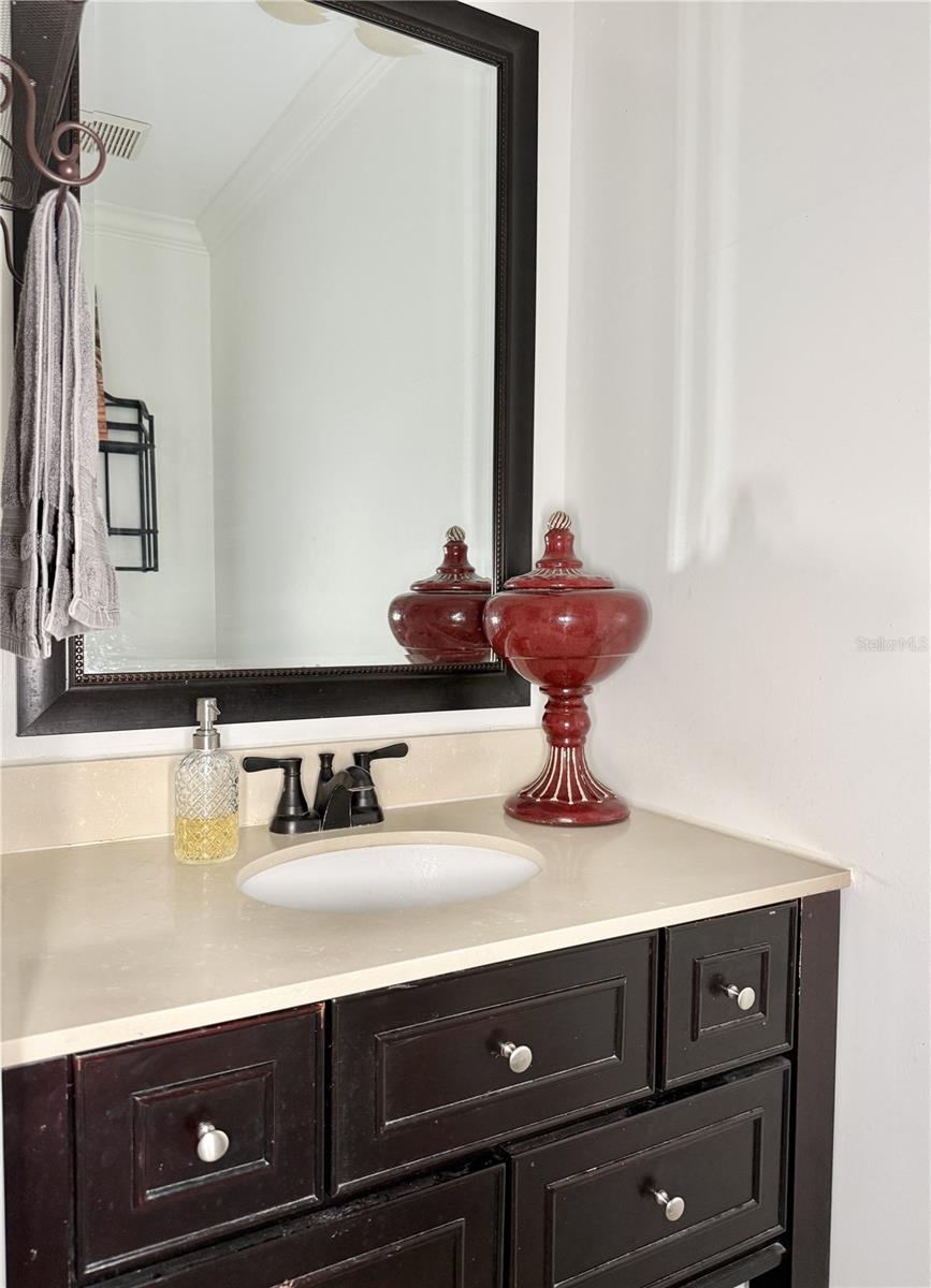 THERESA ARBOR - Residential