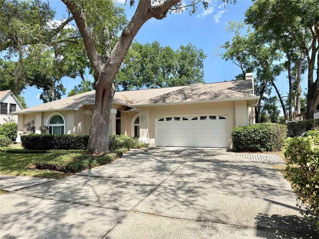 Photo of 6326 N Queensway Dr, Temple Terrace, FL 33617 (MLS # TB8499546)