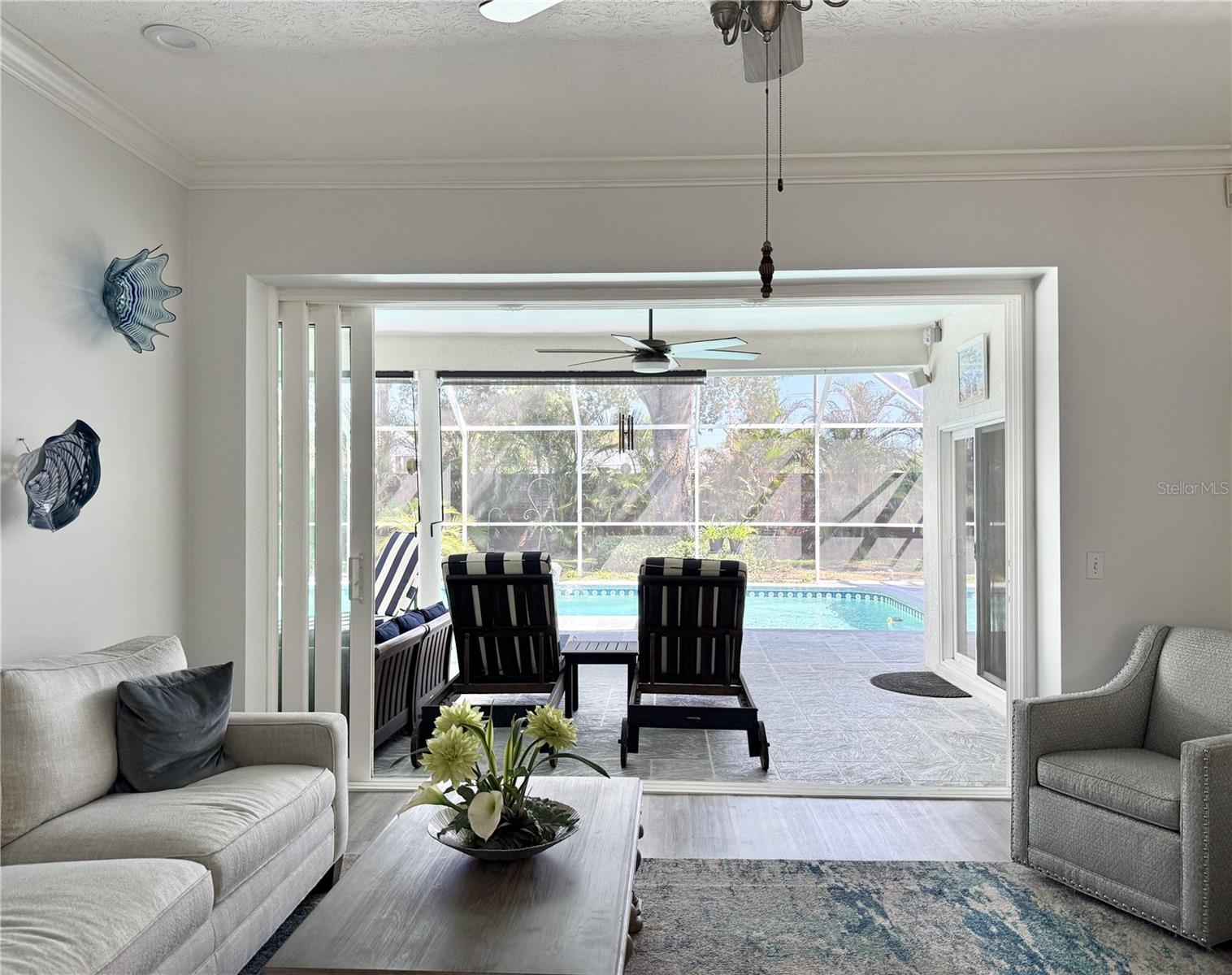 THERESA ARBOR - Residential