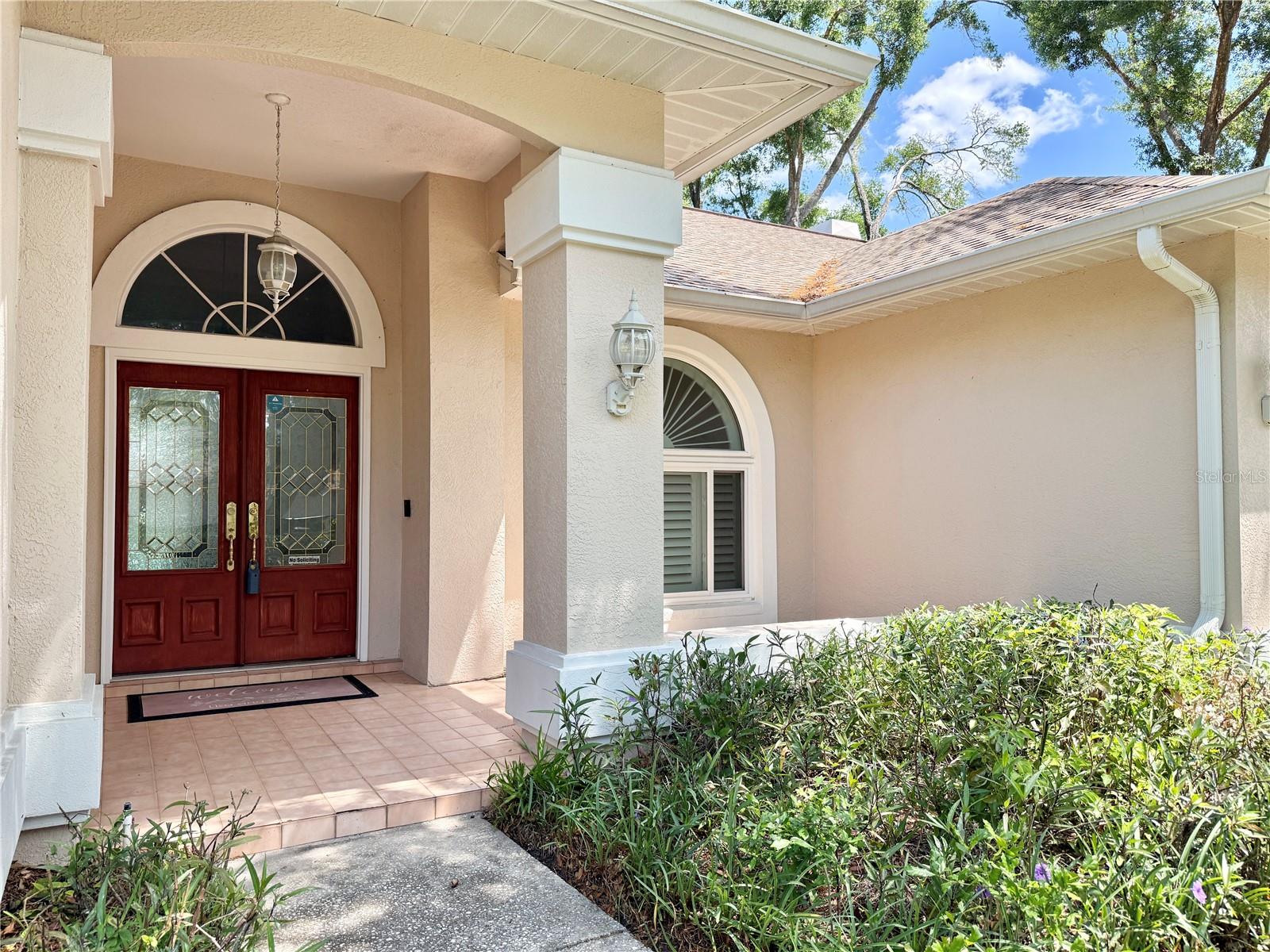 THERESA ARBOR - Residential