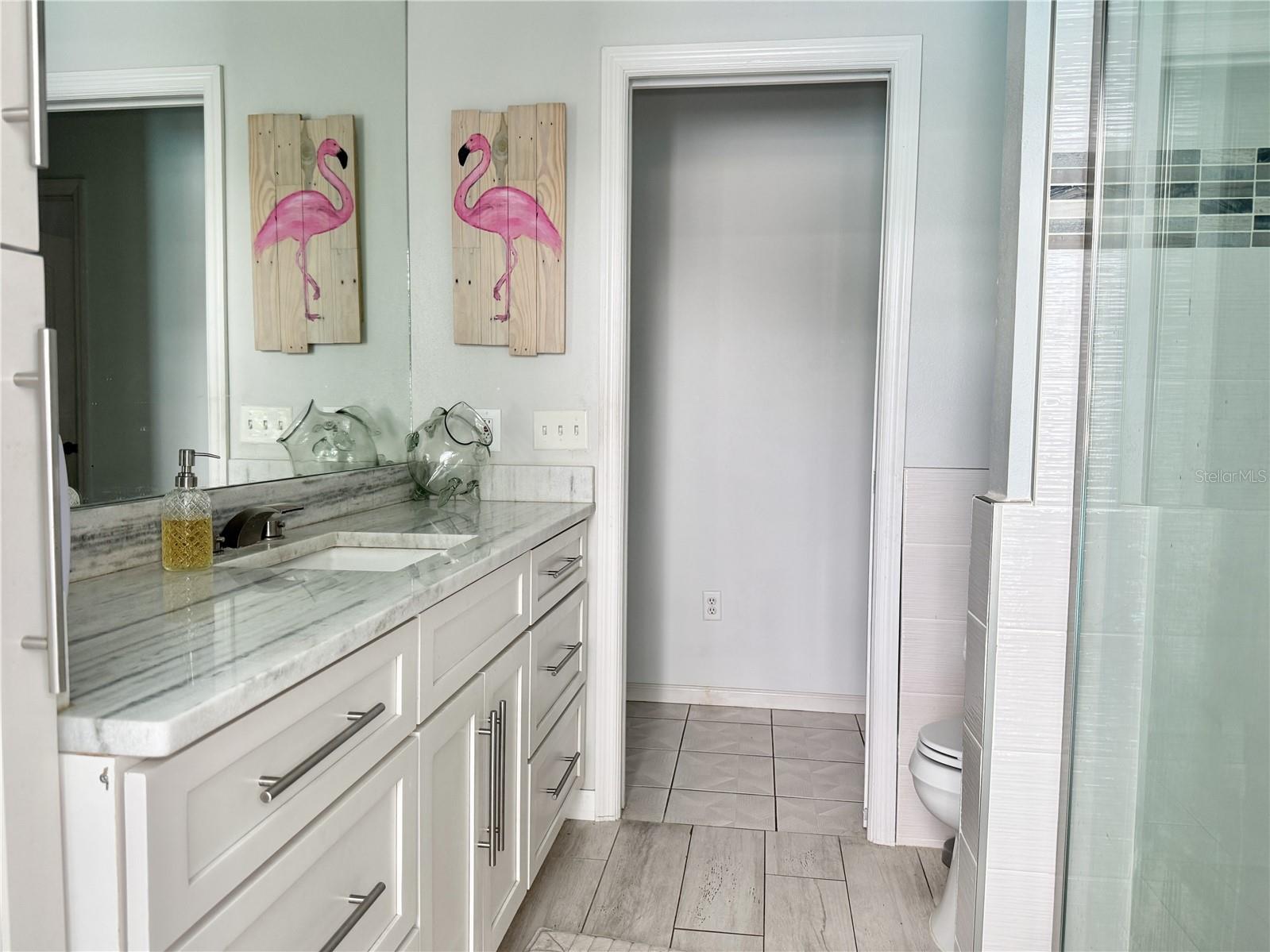 THERESA ARBOR - Residential