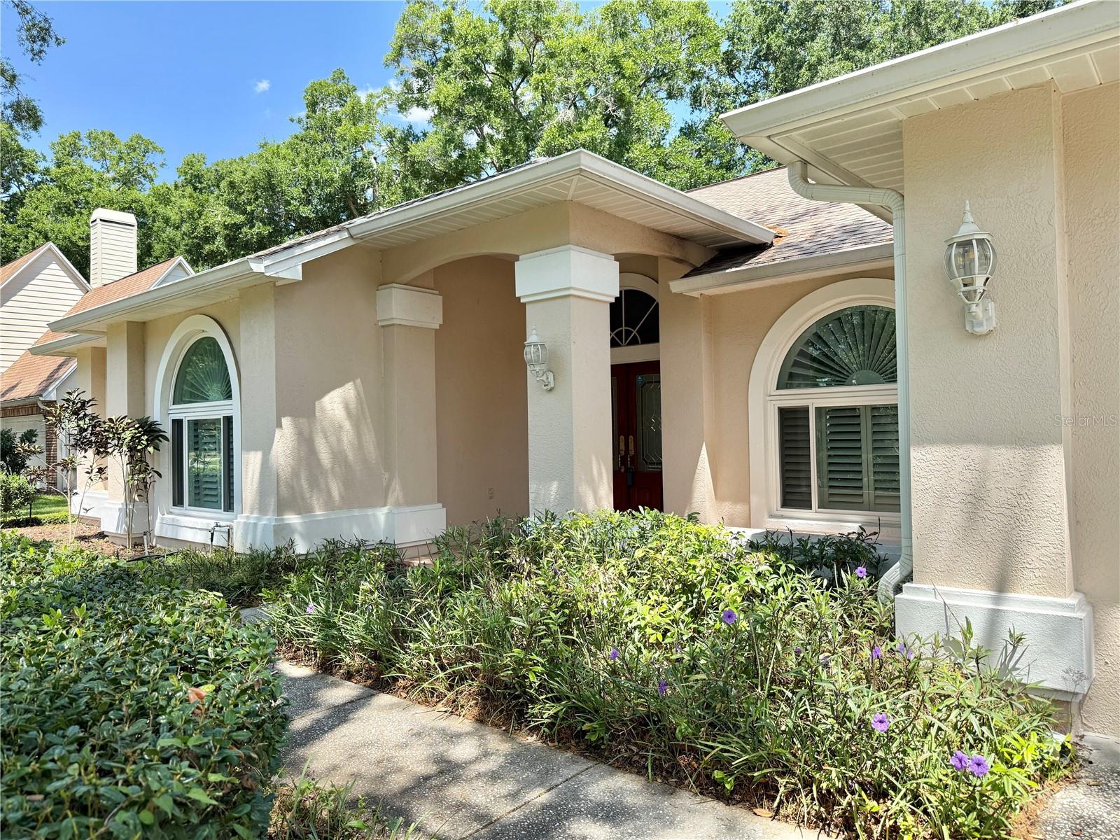 THERESA ARBOR - Residential