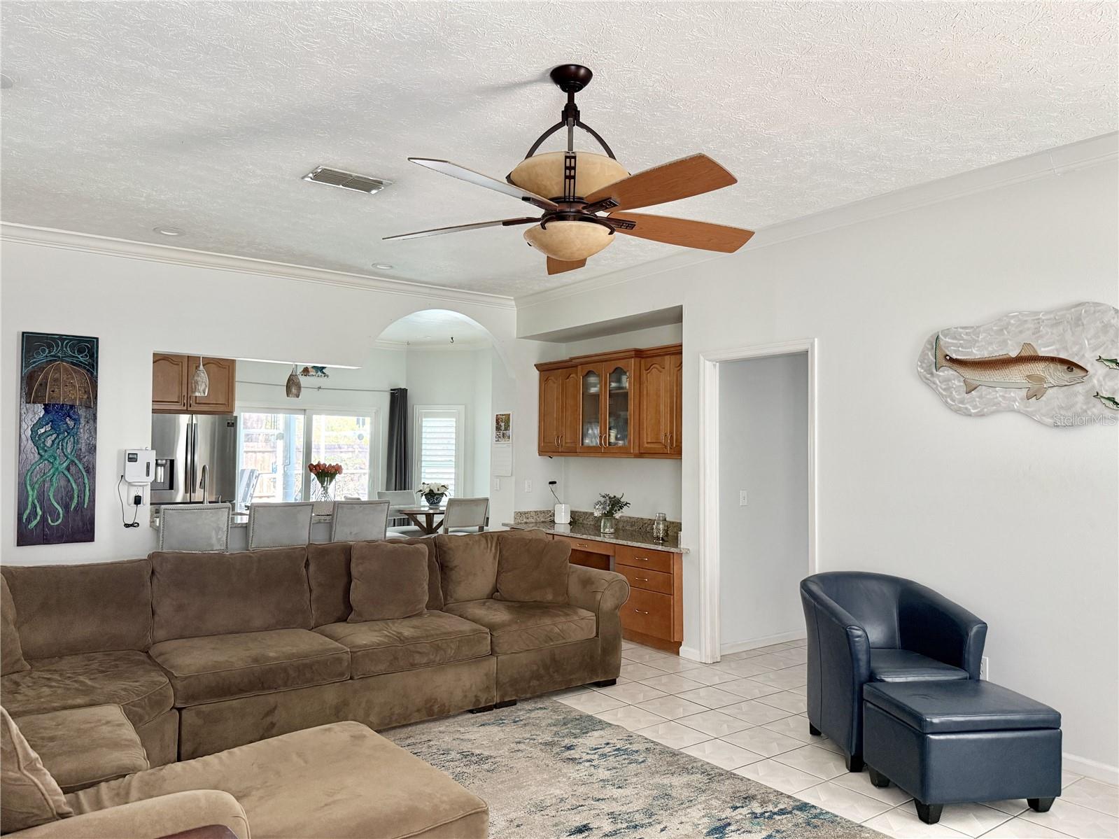 THERESA ARBOR - Residential